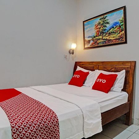 Oyo 92638 Jr Residence Syariah Medan Dış mekan fotoğraf