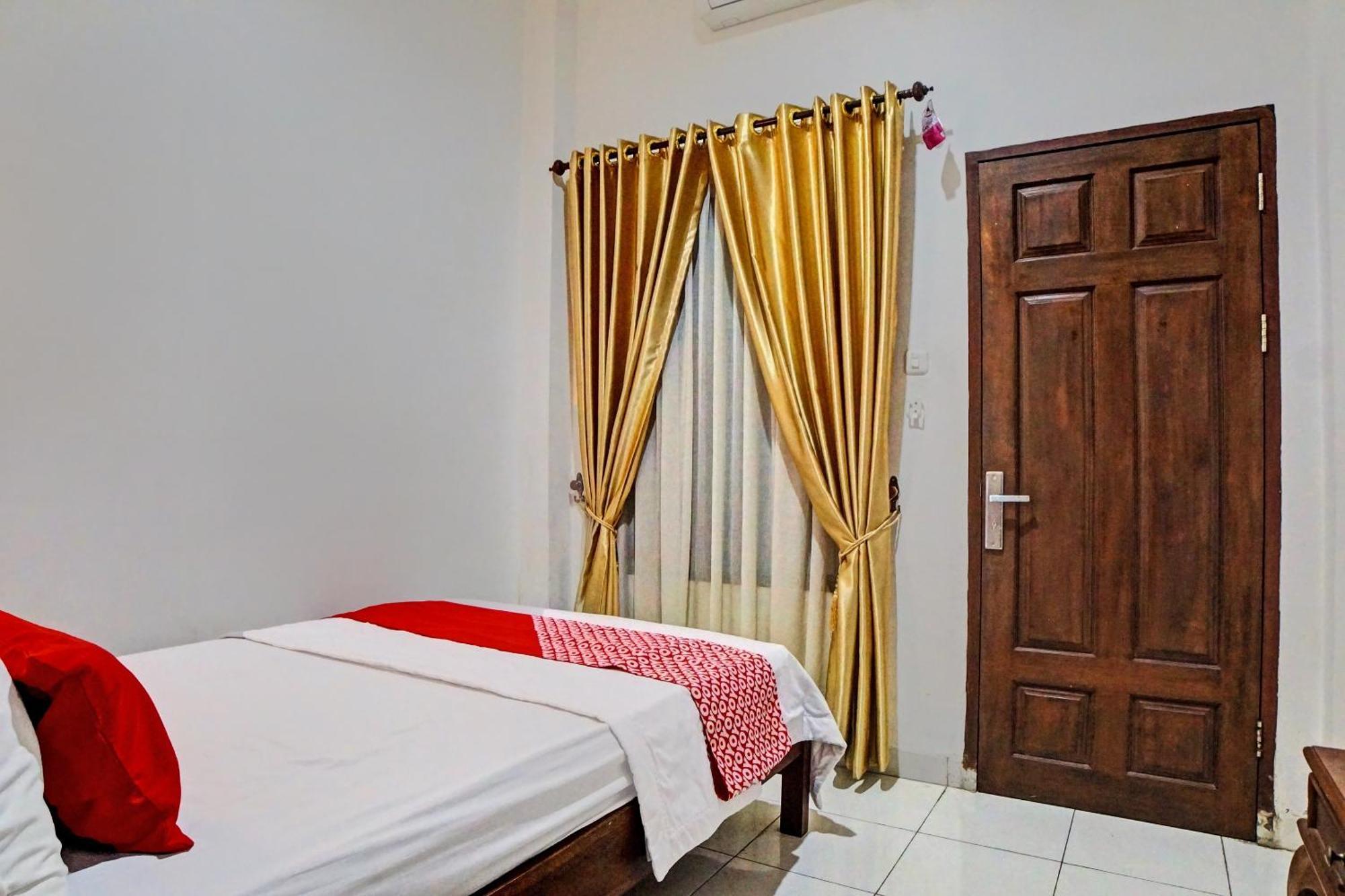 Oyo 92638 Jr Residence Syariah Medan Dış mekan fotoğraf